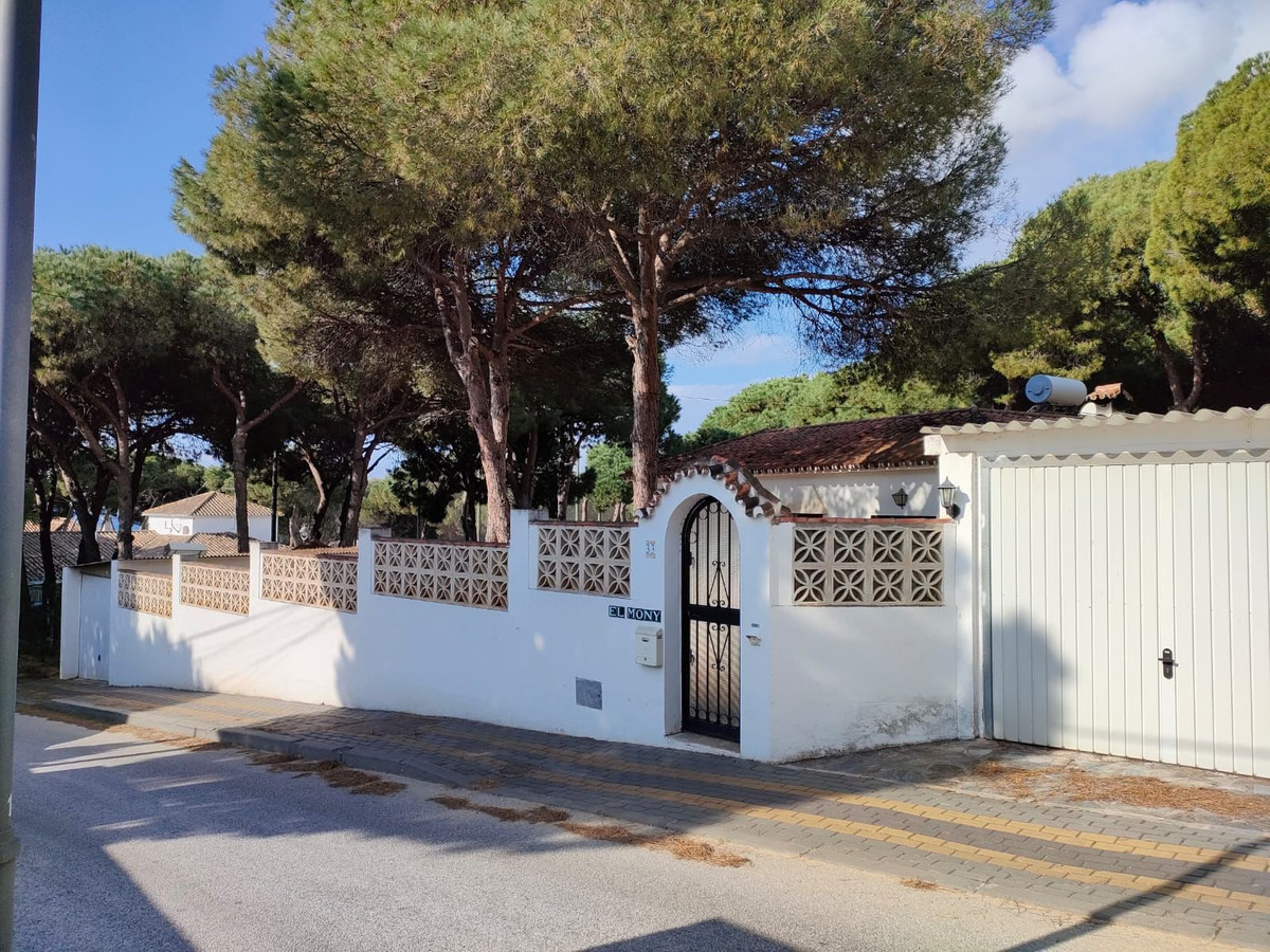 2 Bed Townhouse for sale in Artola Costa Del Sol, Málaga, Spain