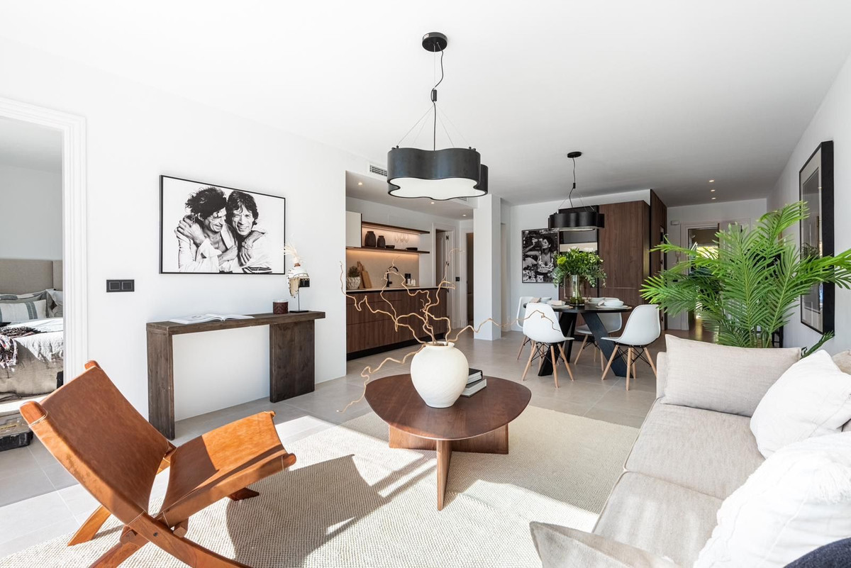 3 Bed Apartment for sale in La Quinta Costa Del Sol, Málaga, Spain