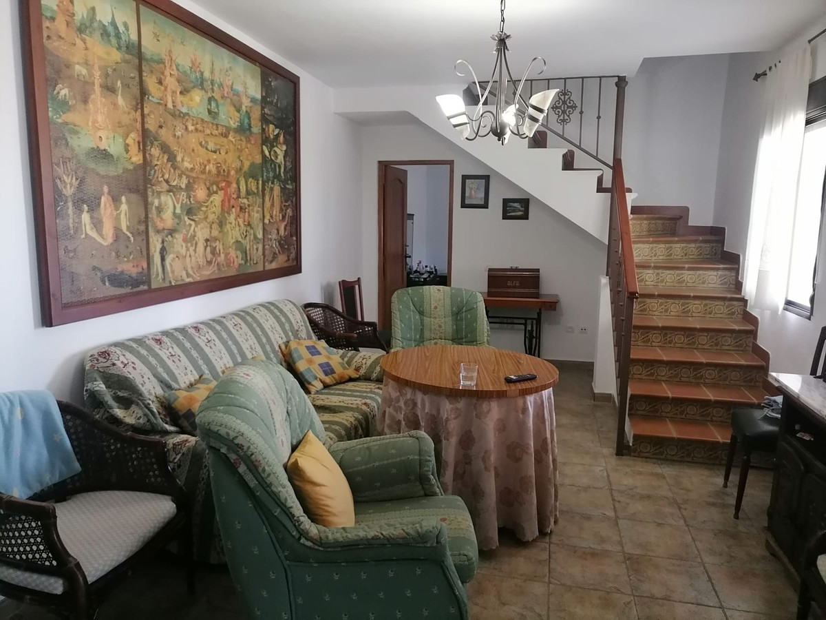 4 Bed Townhouse for sale in Coín Costa Del Sol, Málaga, Spain