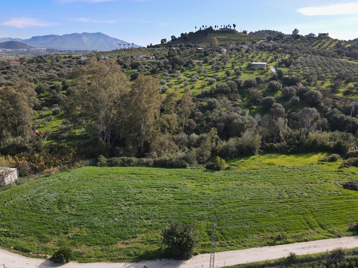 5 Bed Townhouse for sale in Coín Costa Del Sol, Málaga, Spain