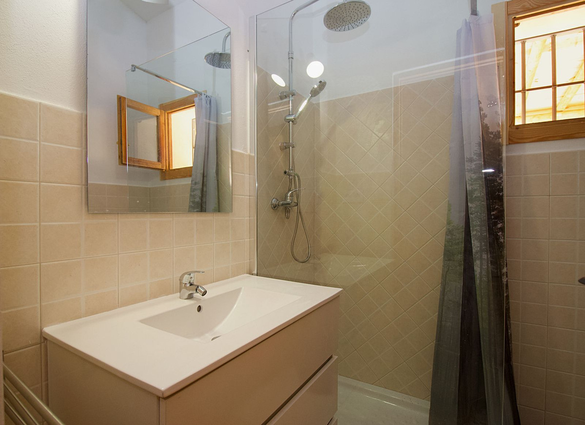 5 Bed Townhouse for sale in Coín Costa Del Sol, Málaga, Spain