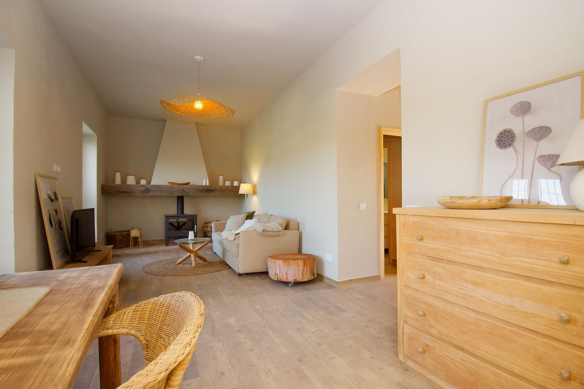 5 Bed Townhouse for sale in Coín Costa Del Sol, Málaga, Spain