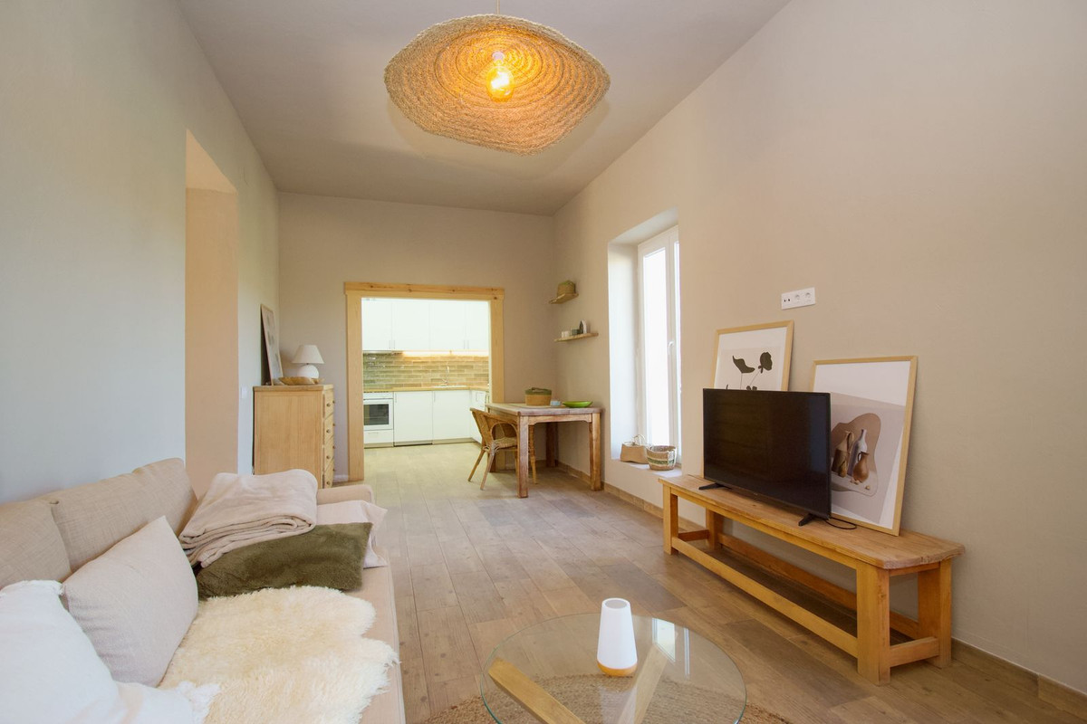 5 Bed Townhouse for sale in Coín Costa Del Sol, Málaga, Spain