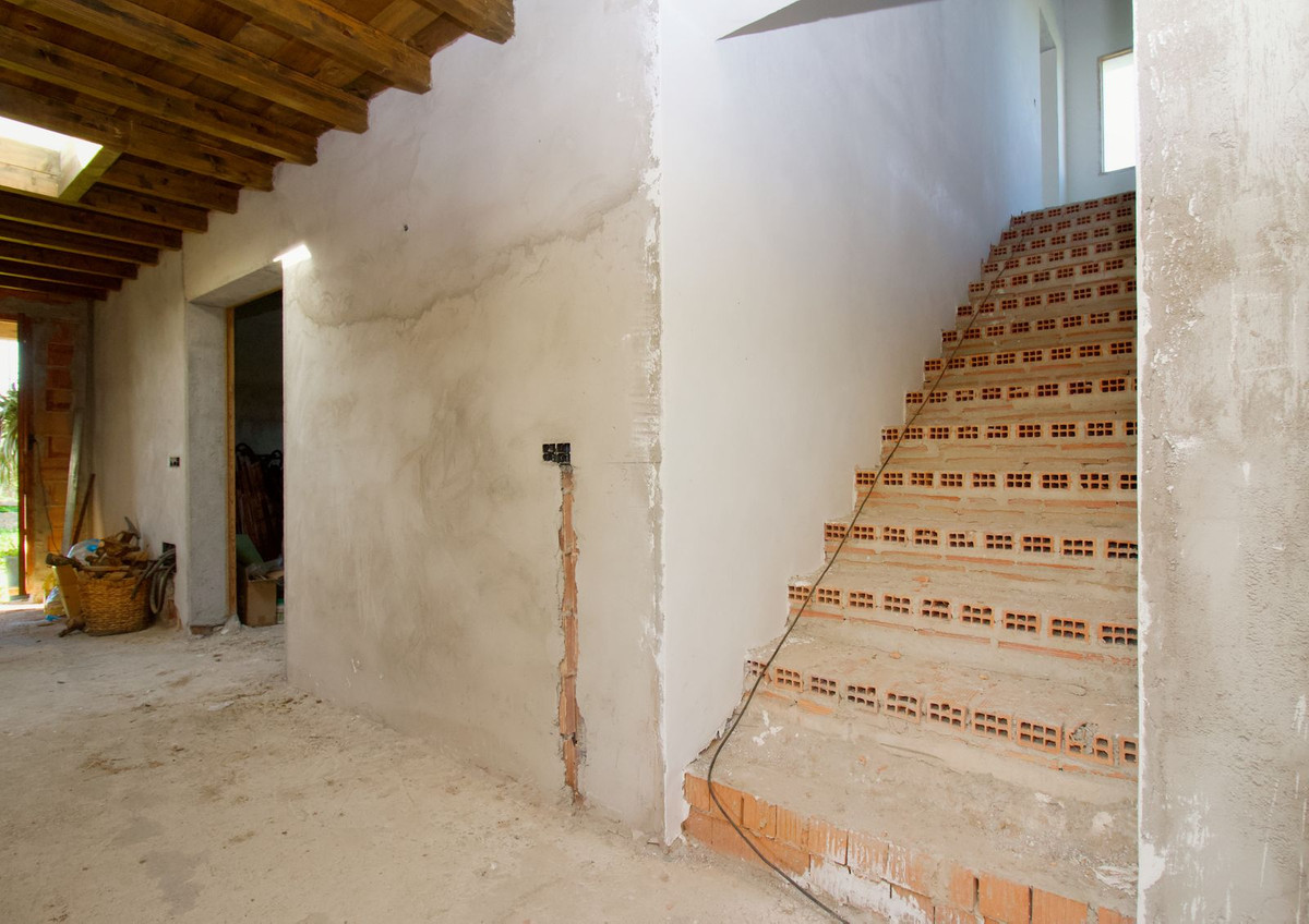 5 Bed Townhouse for sale in Coín Costa Del Sol, Málaga, Spain