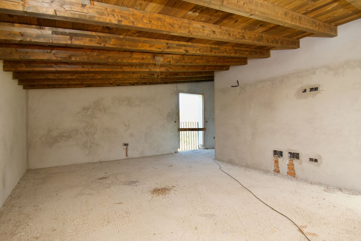 5 Bed Townhouse for sale in Coín Costa Del Sol, Málaga, Spain