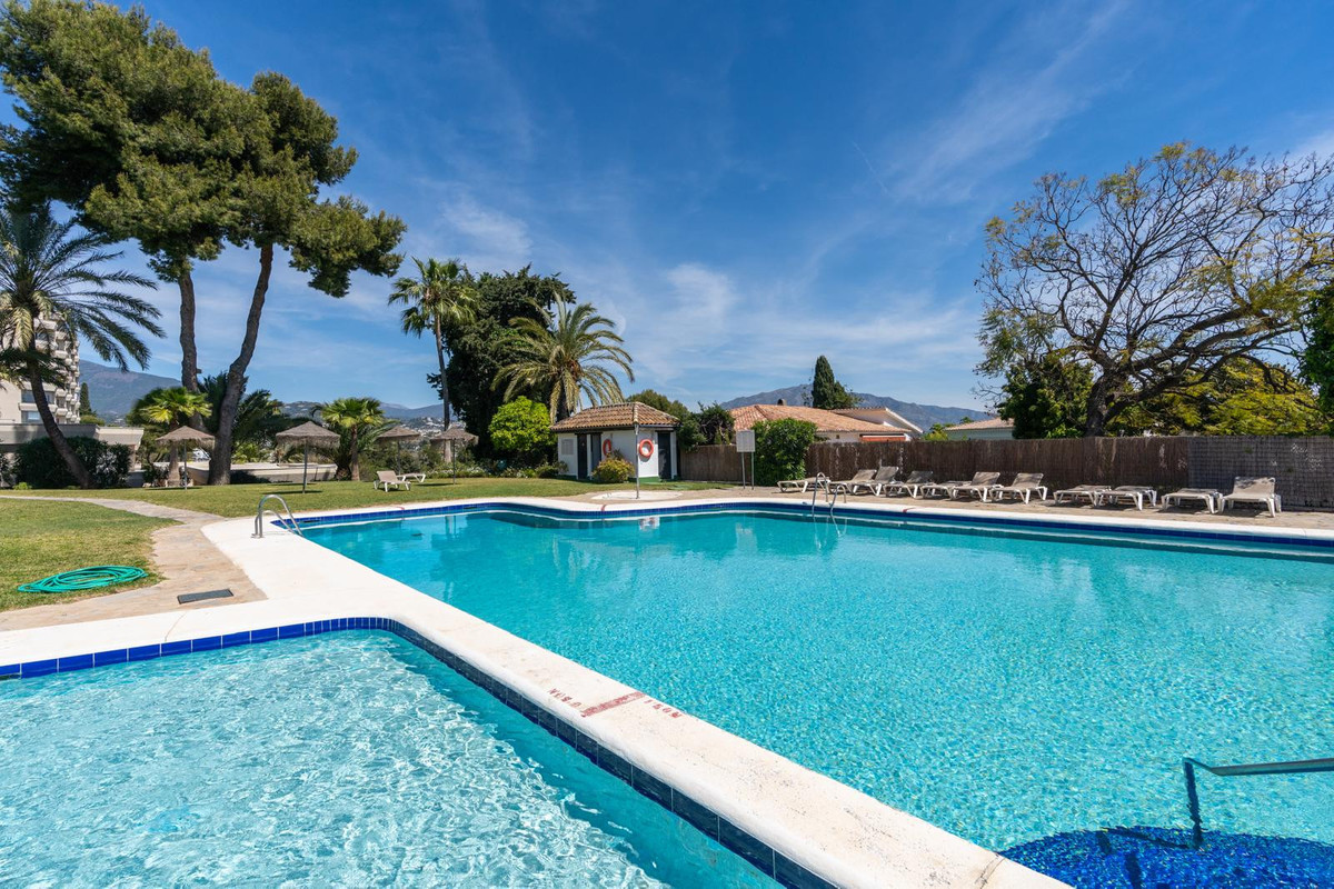 Se vende Ático de 2 dormitorios en Costa Del Sol, Málaga, España