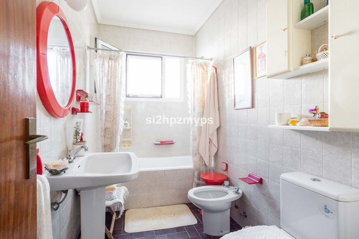 6 Bed Townhouse for sale in Nerja Costa Del Sol East, Málaga, Spain