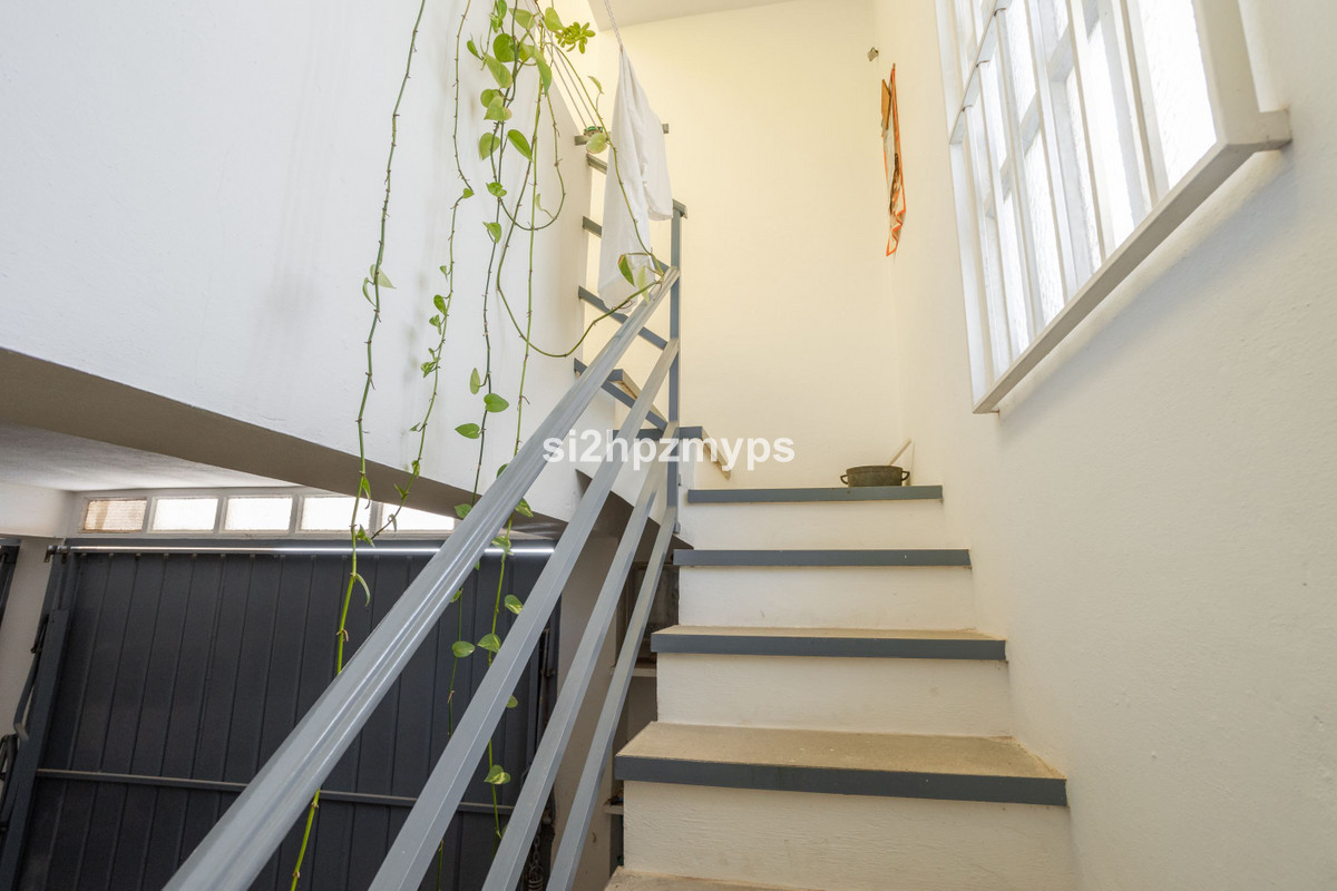 6 Bed Townhouse for sale in Nerja Costa Del Sol East, Málaga, Spain