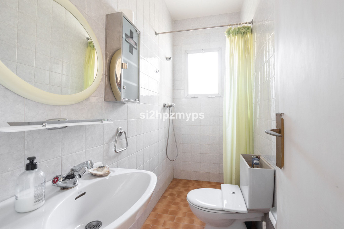 6 Bed Townhouse for sale in Nerja Costa Del Sol East, Málaga, Spain