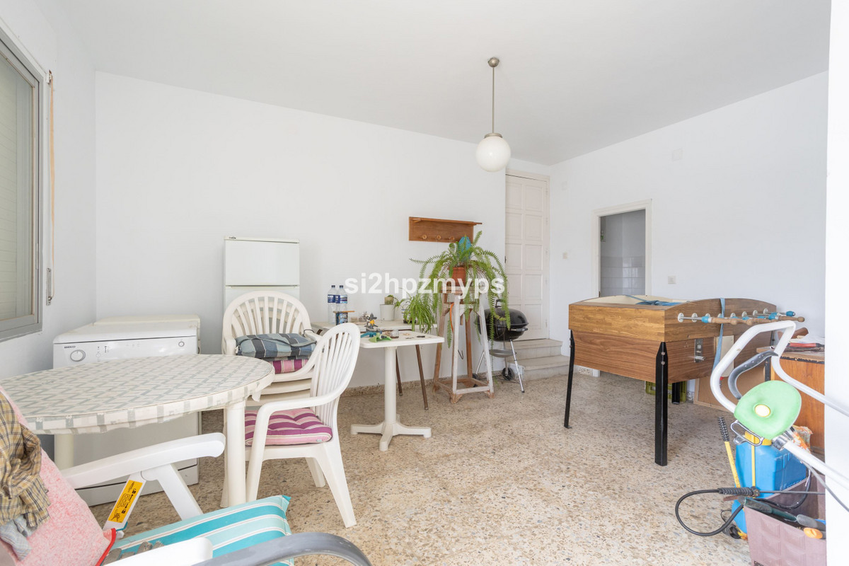 6 Bed Townhouse for sale in Nerja Costa Del Sol East, Málaga, Spain