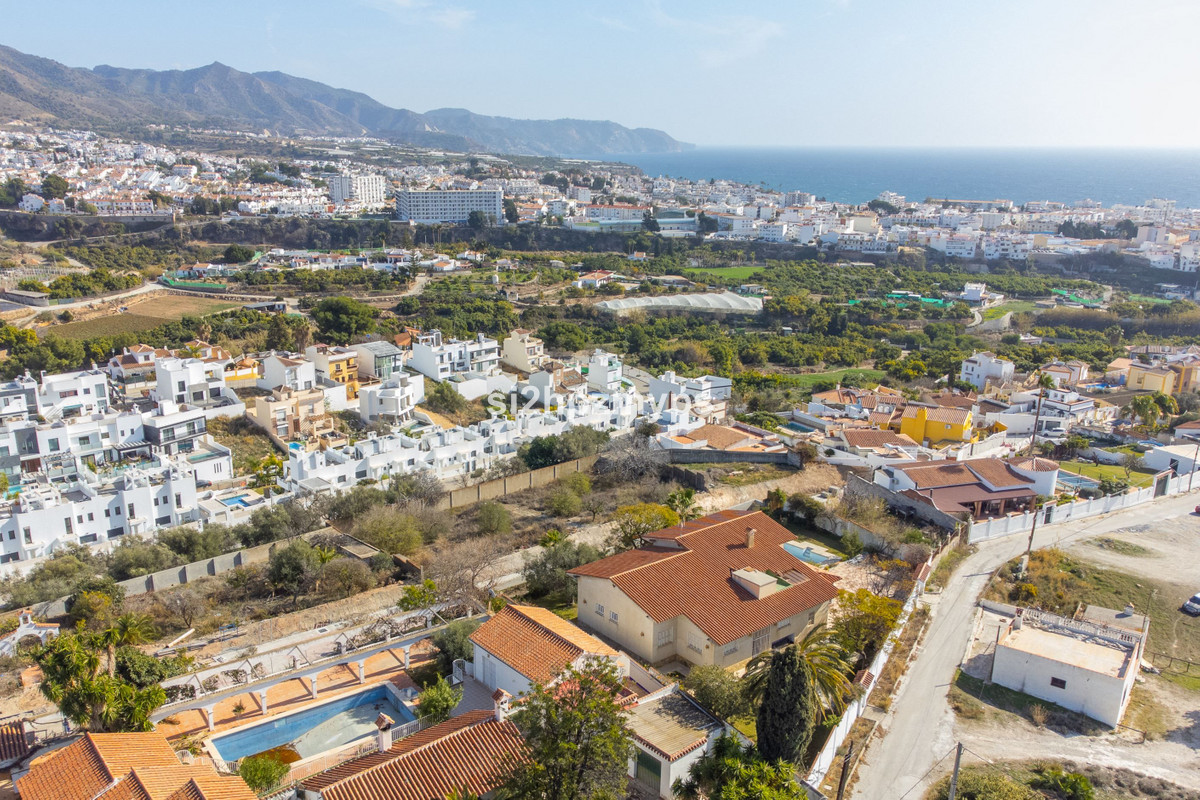 6 Bed Townhouse for sale in Nerja Costa Del Sol East, Málaga, Spain