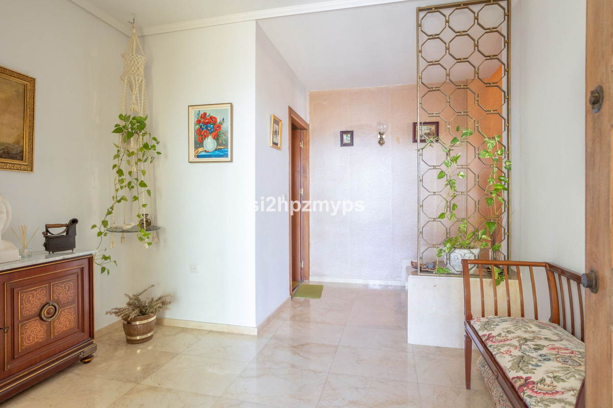 6 Bed Townhouse for sale in Nerja Costa Del Sol East, Málaga, Spain