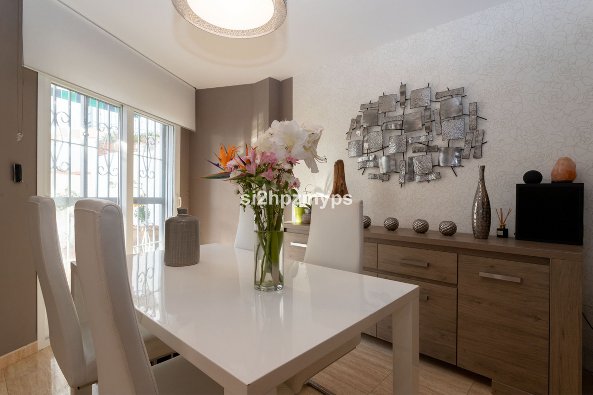 4 Bed Townhouse for sale in Torrox Costa Del Sol East, Málaga, Spain