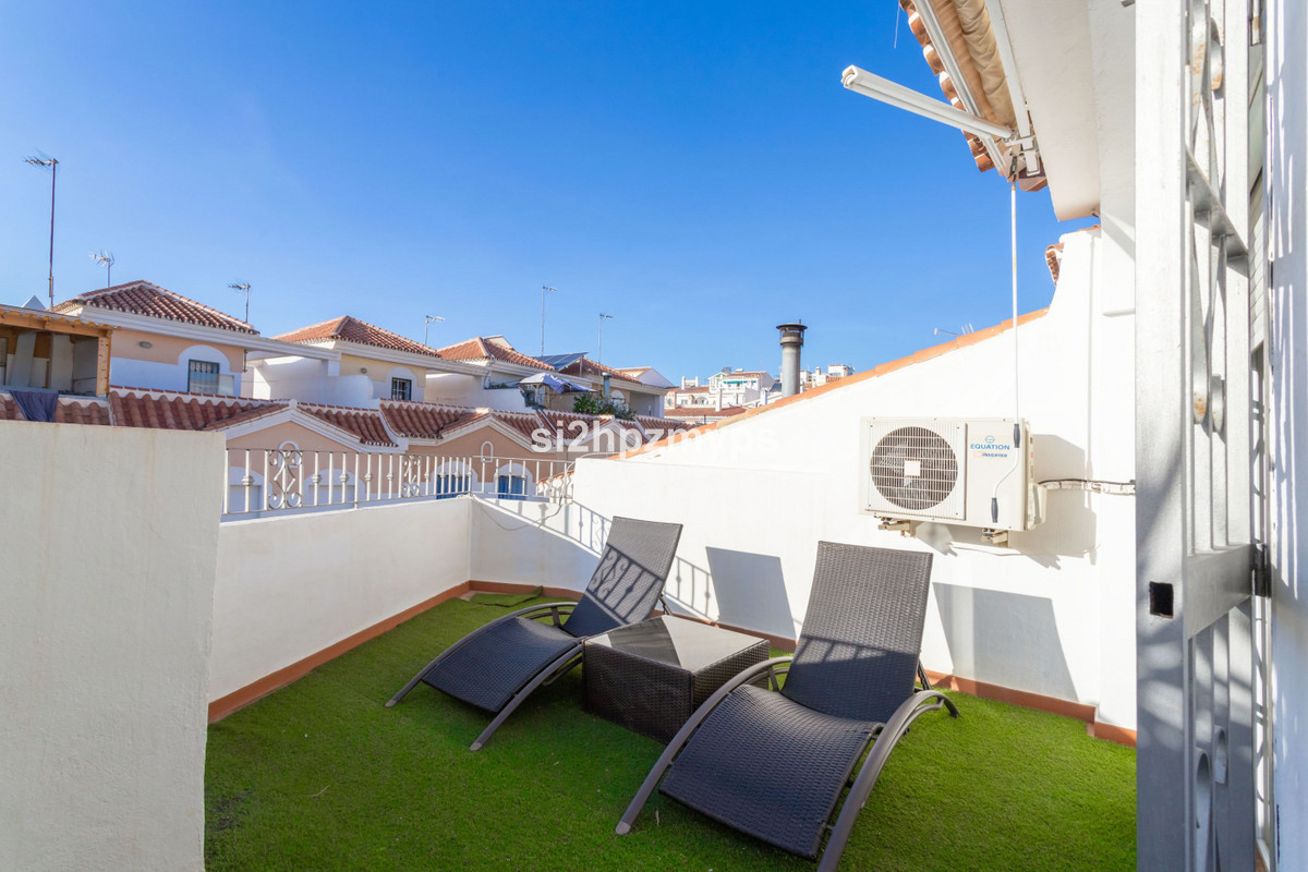 4 Bed Townhouse for sale in Torrox Costa Del Sol East, Málaga, Spain
