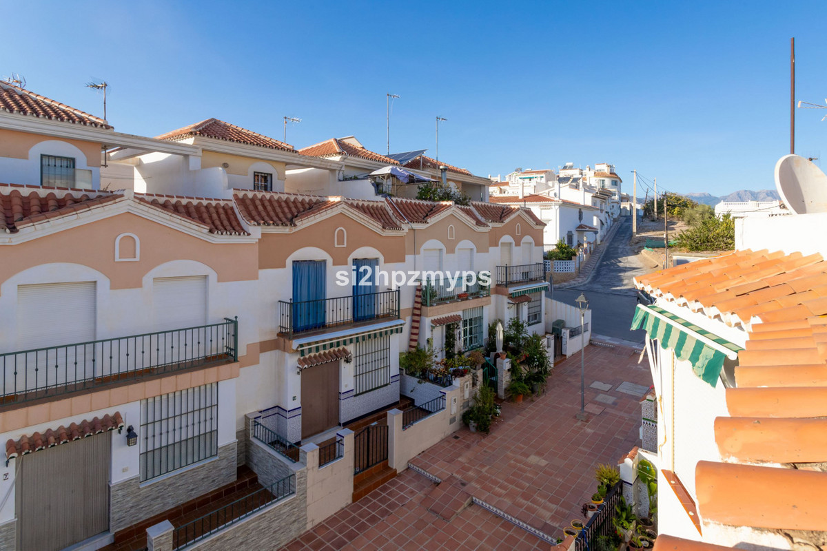 4 Bed Townhouse for sale in Torrox Costa Del Sol East, Málaga, Spain