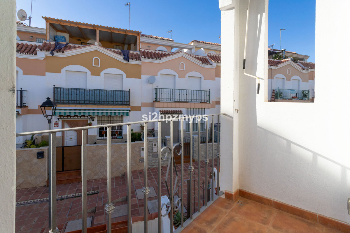 4 Bed Townhouse for sale in Torrox Costa Del Sol East, Málaga, Spain