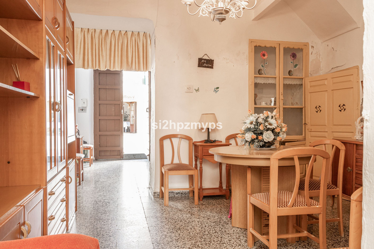 4 Bed Townhouse for sale in Nerja Costa Del Sol East, Málaga, Spain