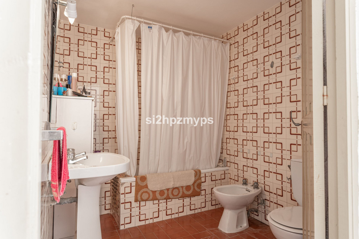 4 Bed Townhouse for sale in Nerja Costa Del Sol East, Málaga, Spain