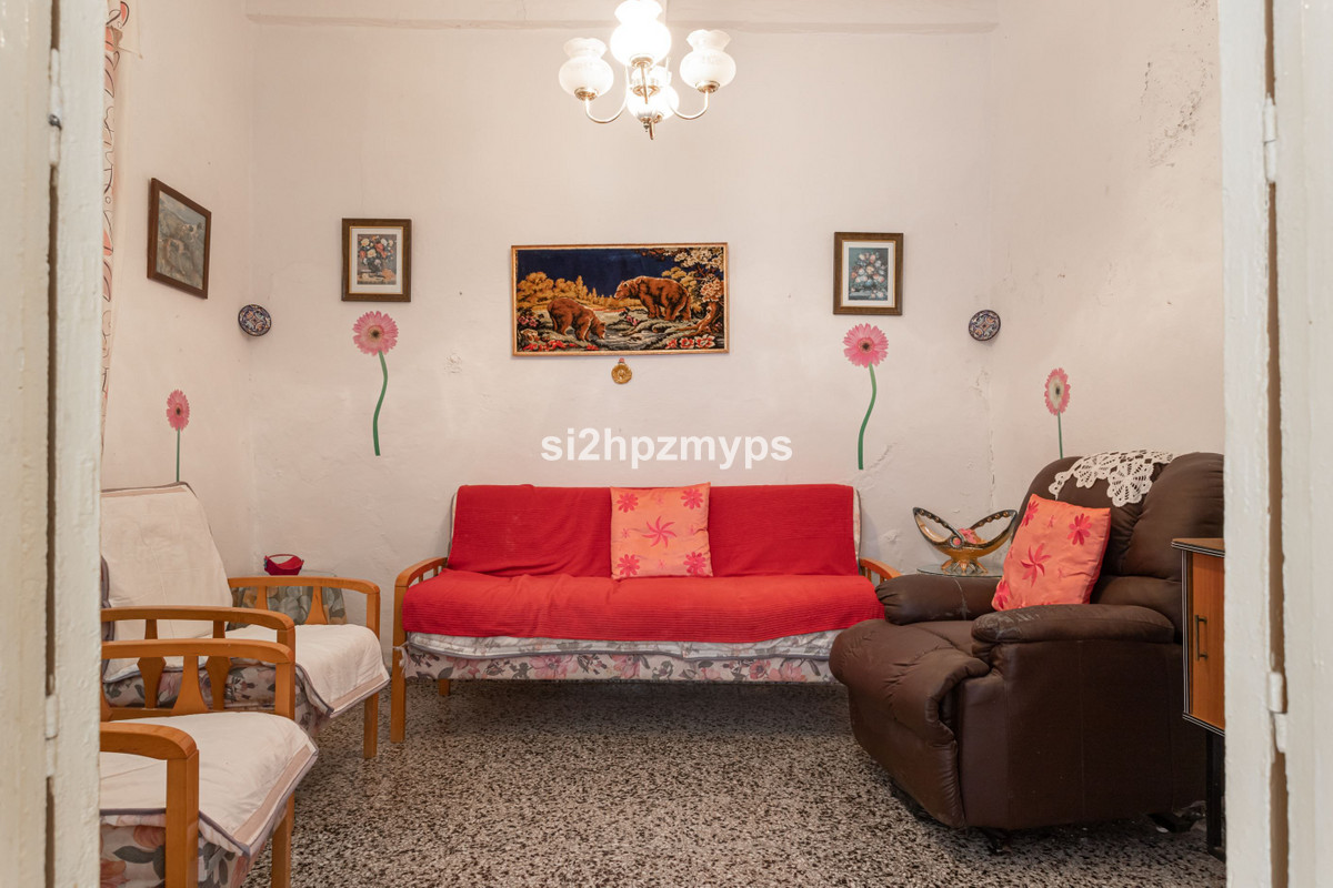 4 Bed Townhouse for sale in Nerja Costa Del Sol East, Málaga, Spain