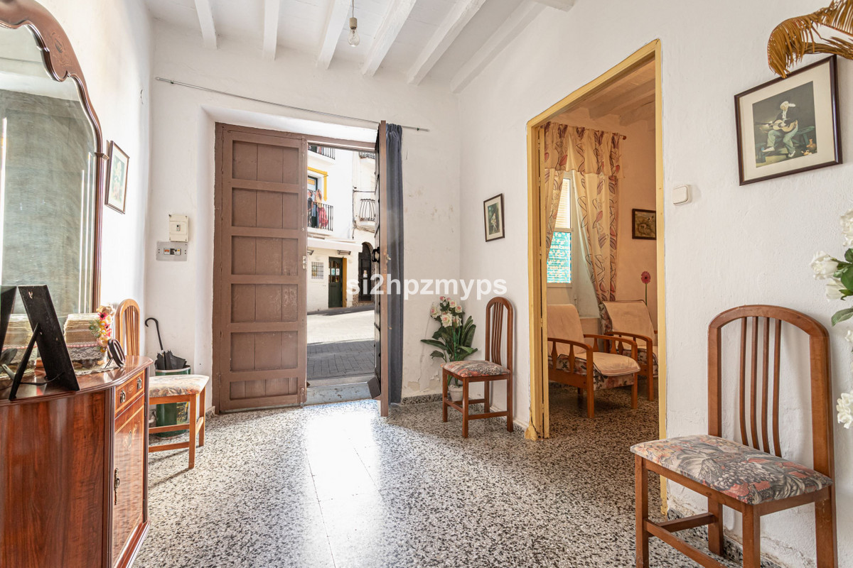 4 Bed Townhouse for sale in Nerja Costa Del Sol East, Málaga, Spain