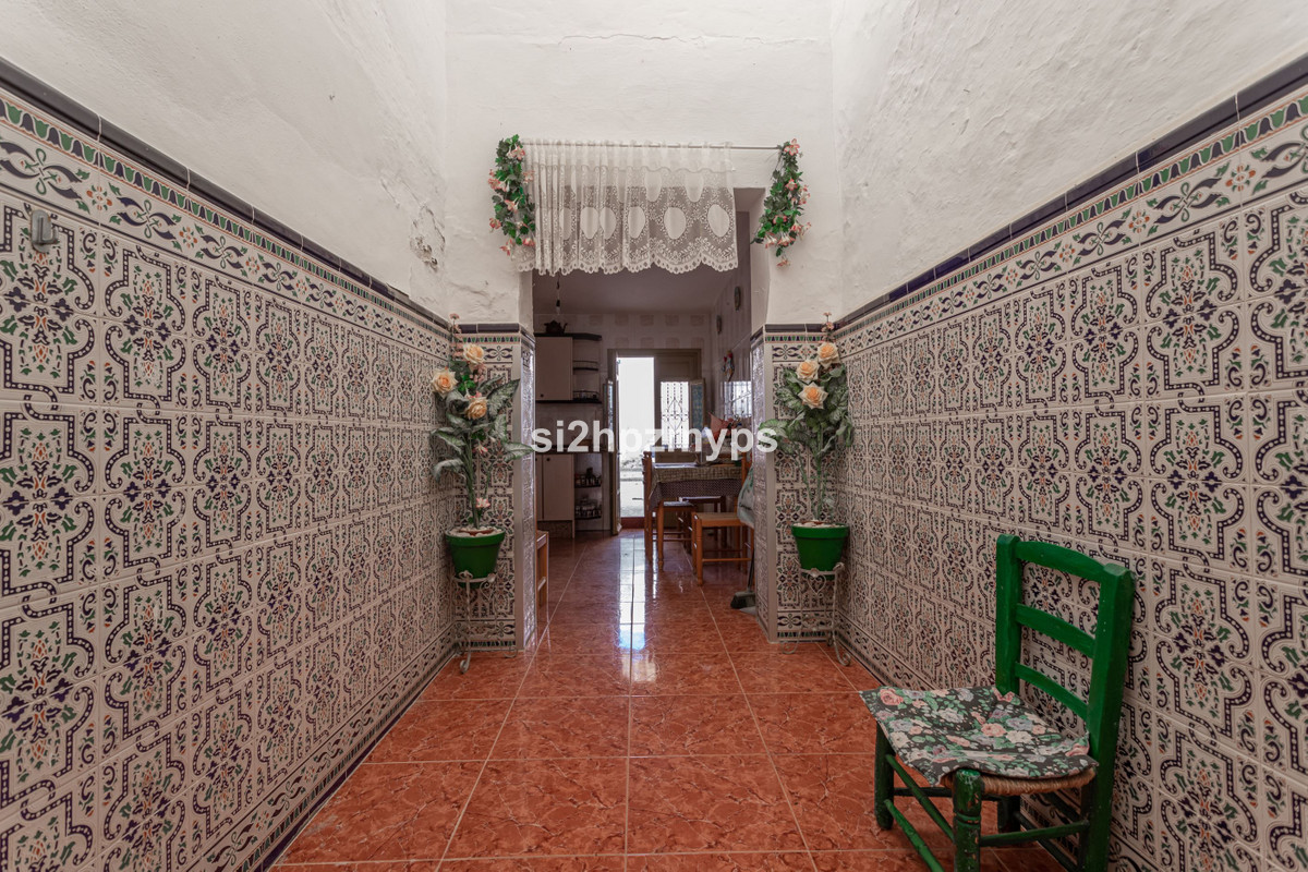 4 Bed Townhouse for sale in Nerja Costa Del Sol East, Málaga, Spain