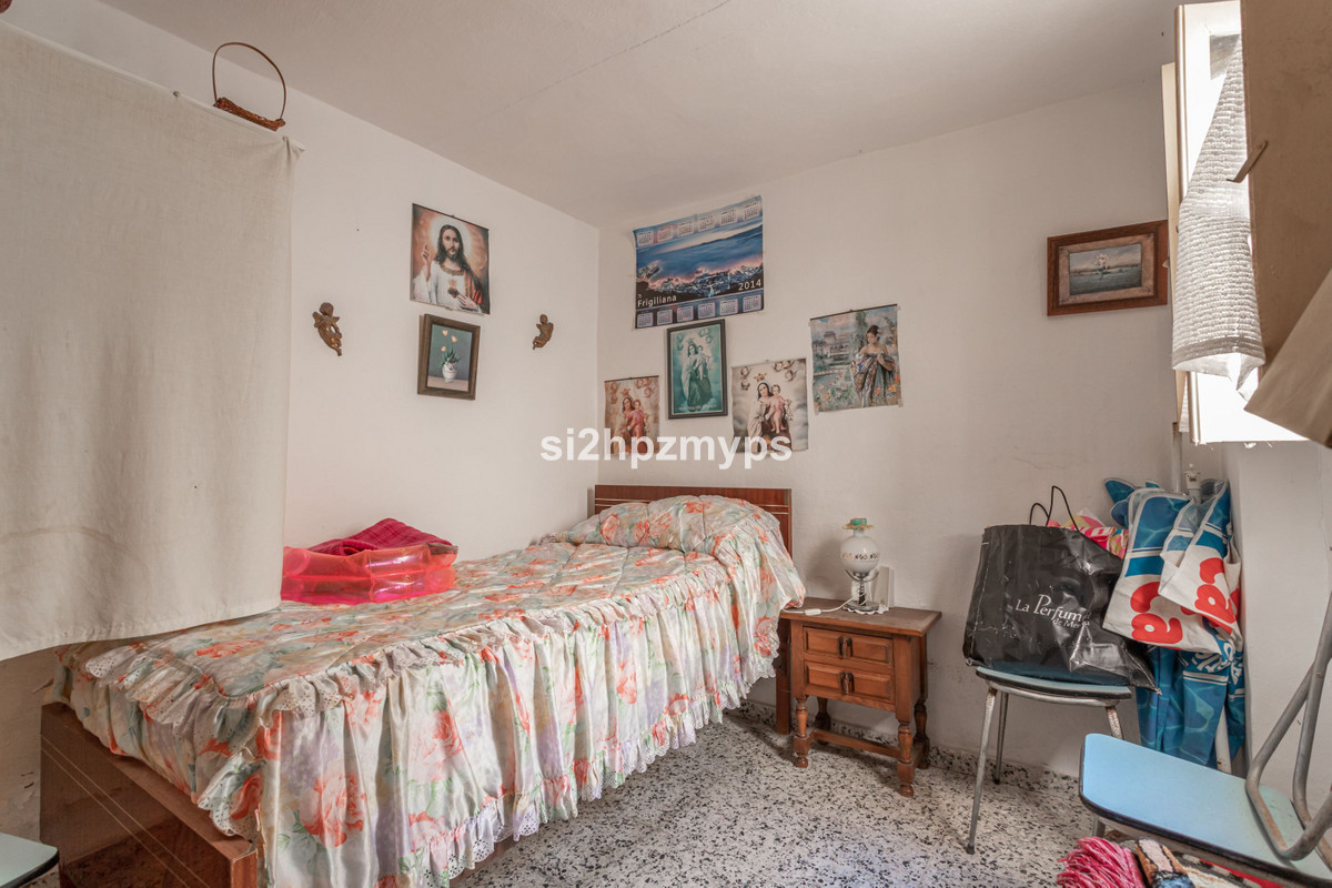 4 Bed Townhouse for sale in Nerja Costa Del Sol East, Málaga, Spain