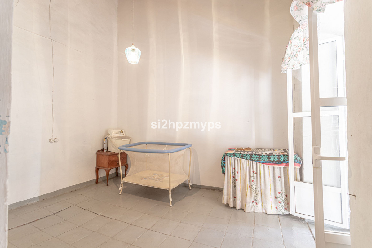 4 Bed Townhouse for sale in Nerja Costa Del Sol East, Málaga, Spain