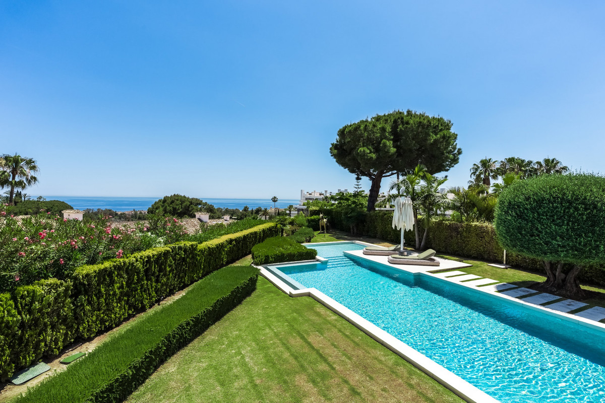 Se vende Villa - Chalet de 5 dormitorios en Costa Del Sol, Málaga, España