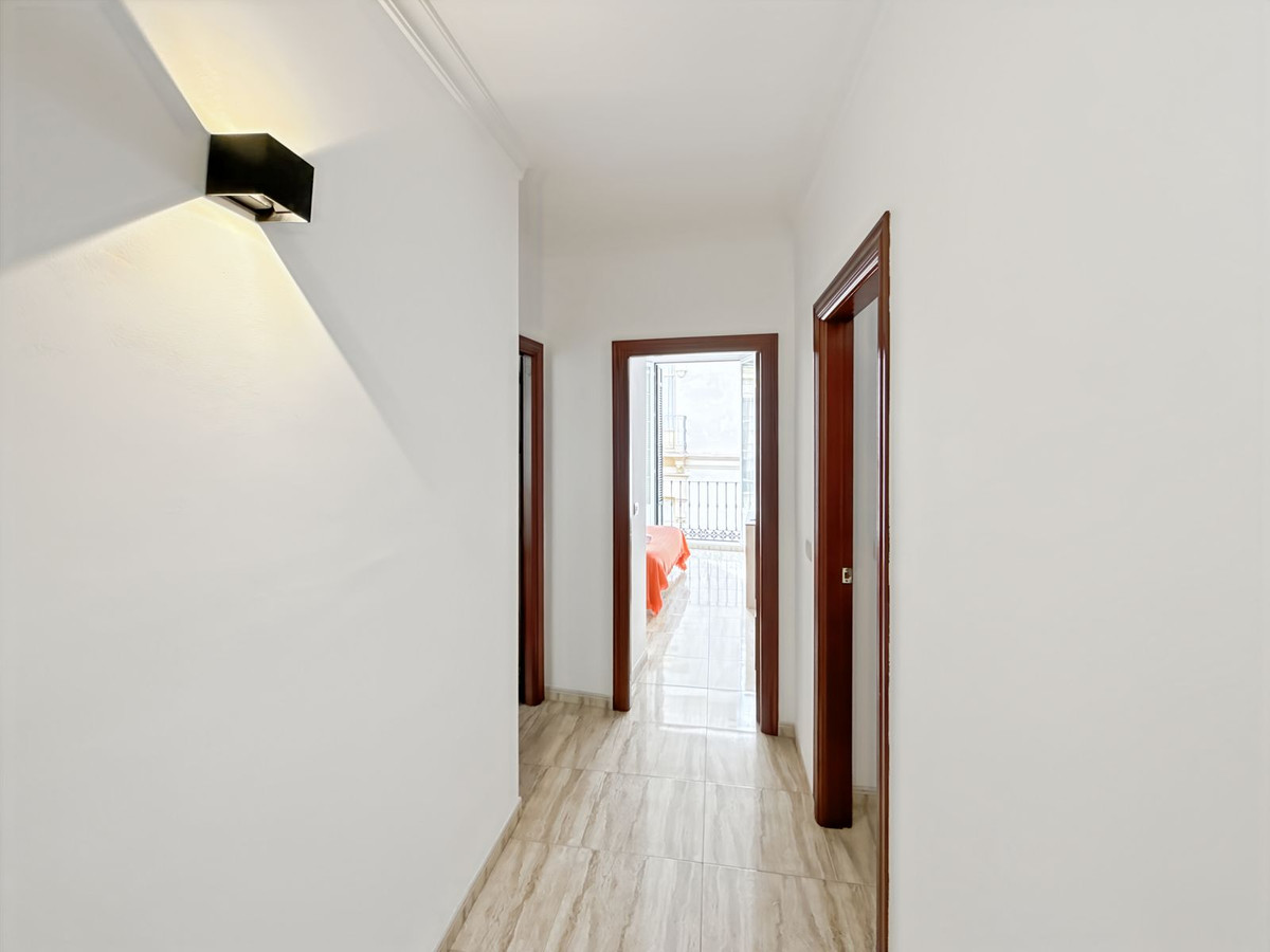 4 Bed Apartment for sale in Centro Histórico Málaga Ciudad, Málaga, Spain