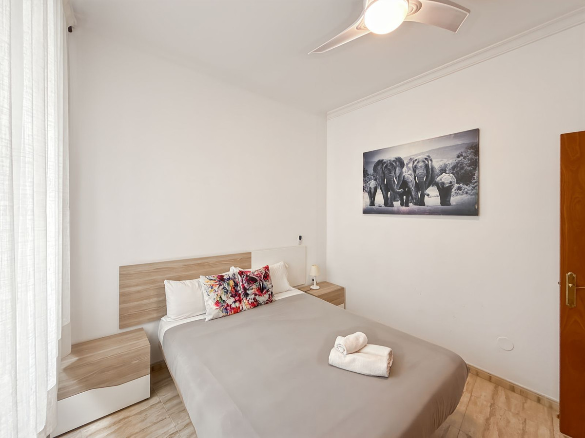 4 Bed Apartment for sale in Centro Histórico Málaga Ciudad, Málaga, Spain