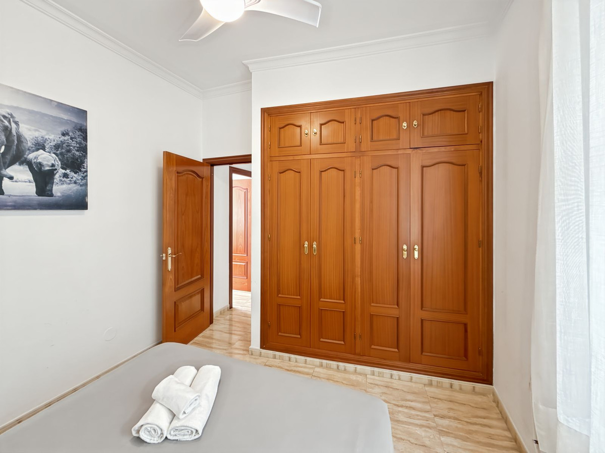 4 Bed Apartment for sale in Centro Histórico Málaga Ciudad, Málaga, Spain