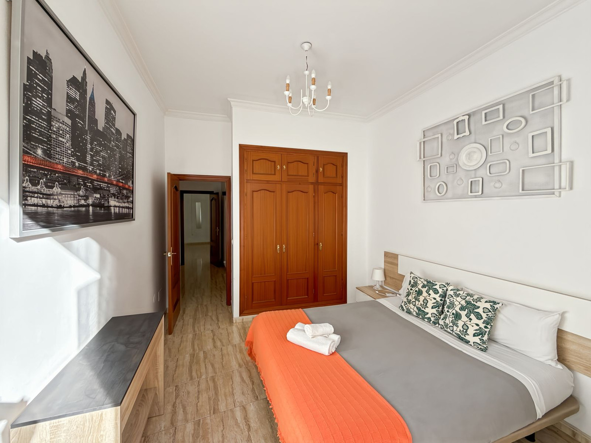 4 Bed Apartment for sale in Centro Histórico Málaga Ciudad, Málaga, Spain