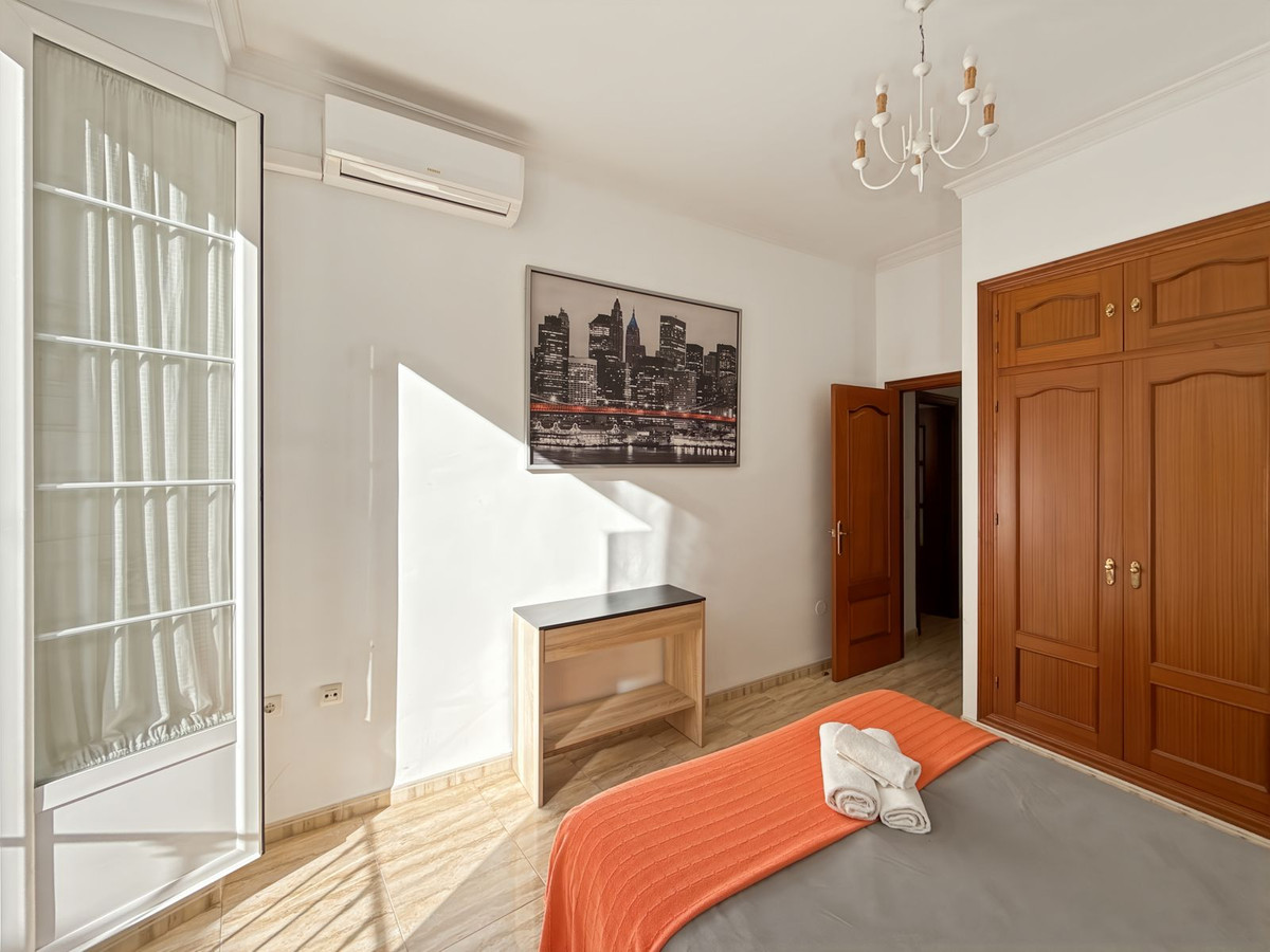 4 Bed Apartment for sale in Centro Histórico Málaga Ciudad, Málaga, Spain