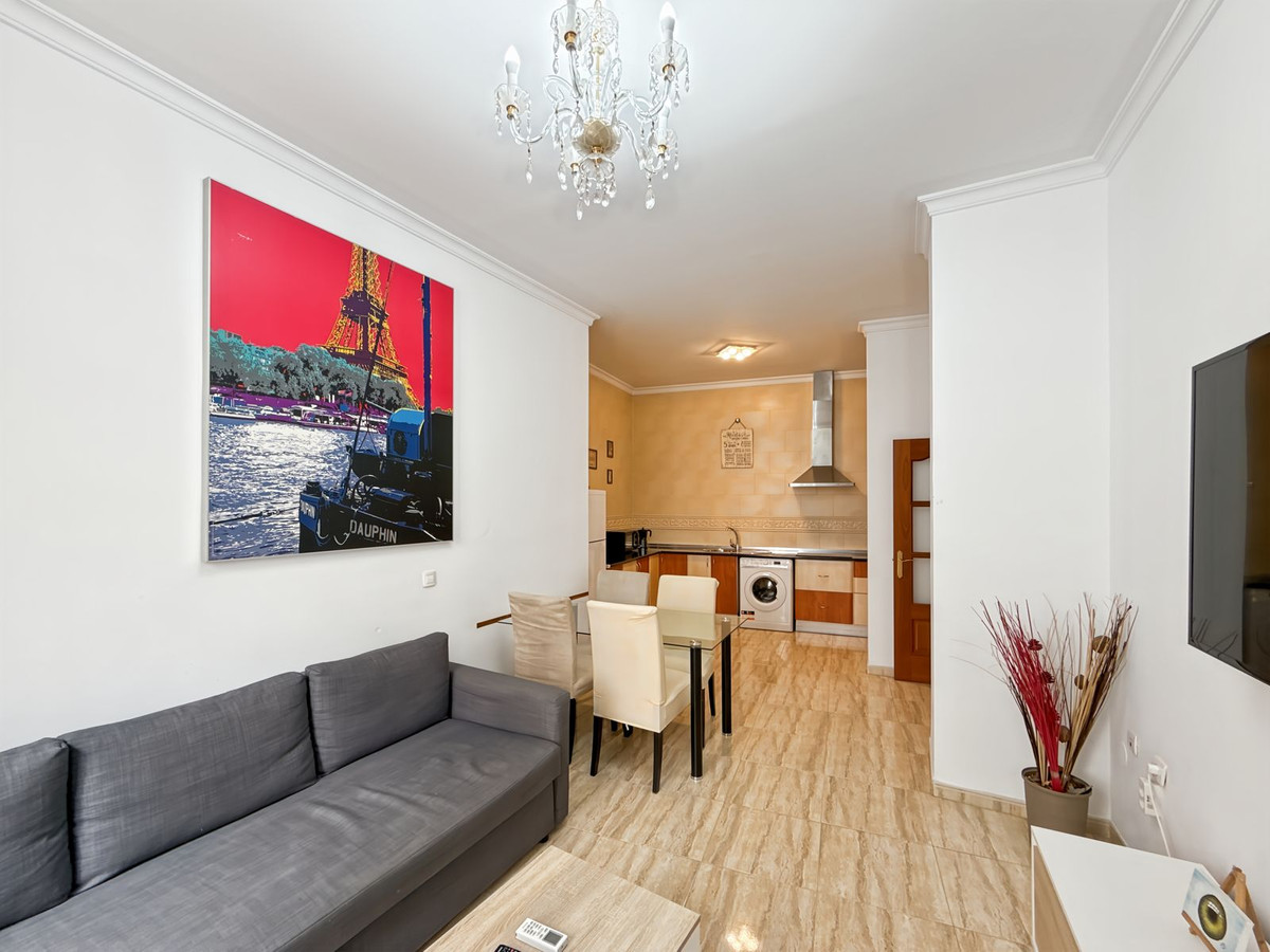 4 Bed Apartment for sale in Centro Histórico Málaga Ciudad, Málaga, Spain
