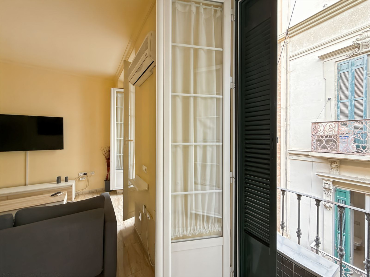 4 Bed Apartment for sale in Centro Histórico Málaga Ciudad, Málaga, Spain