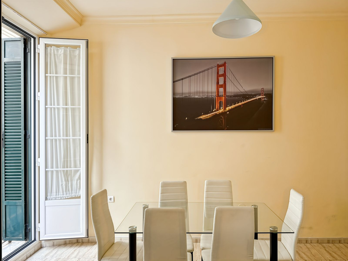 4 Bed Apartment for sale in Centro Histórico Málaga Ciudad, Málaga, Spain