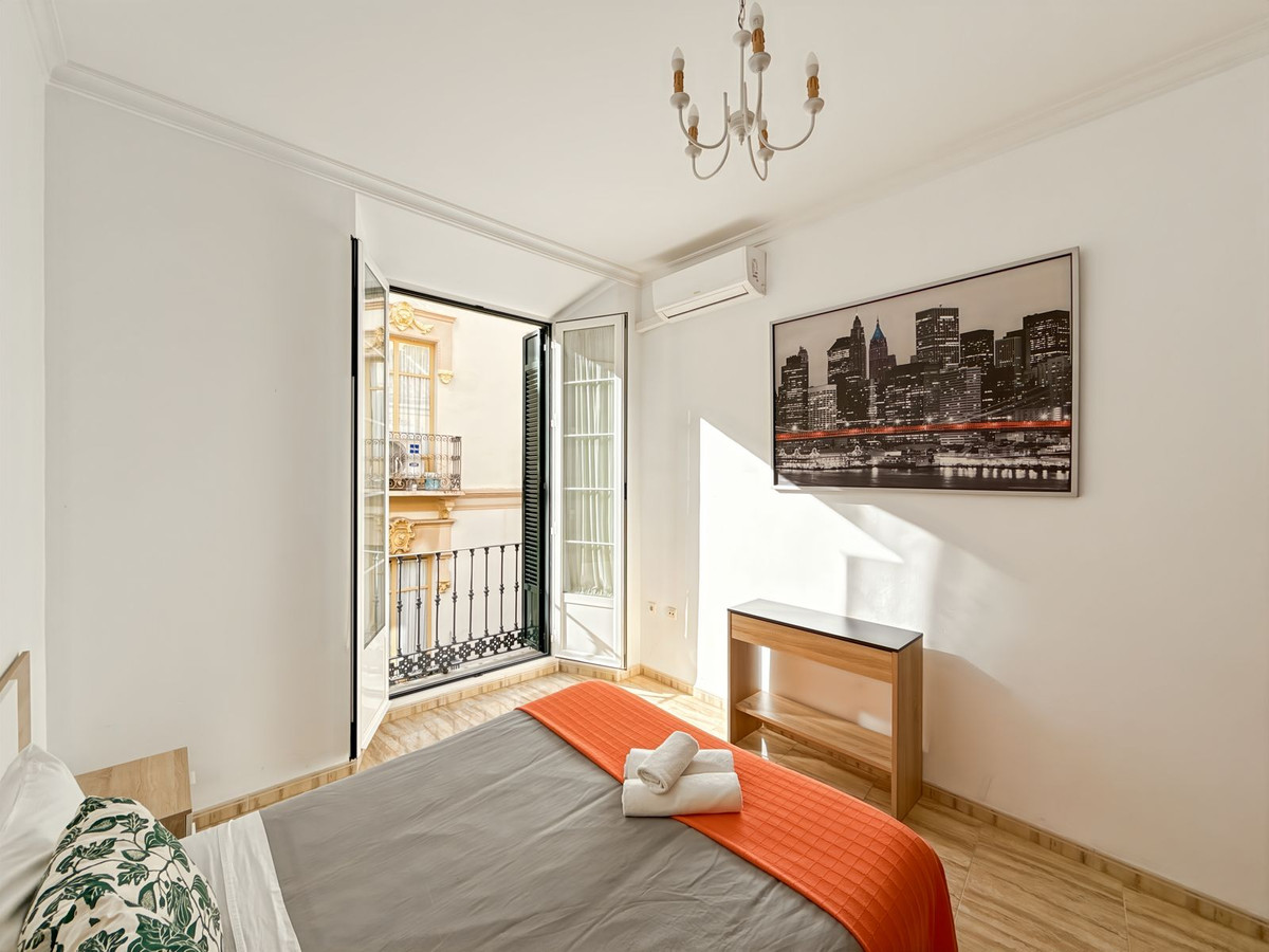 4 Bed Apartment for sale in Centro Histórico Málaga Ciudad, Málaga, Spain
