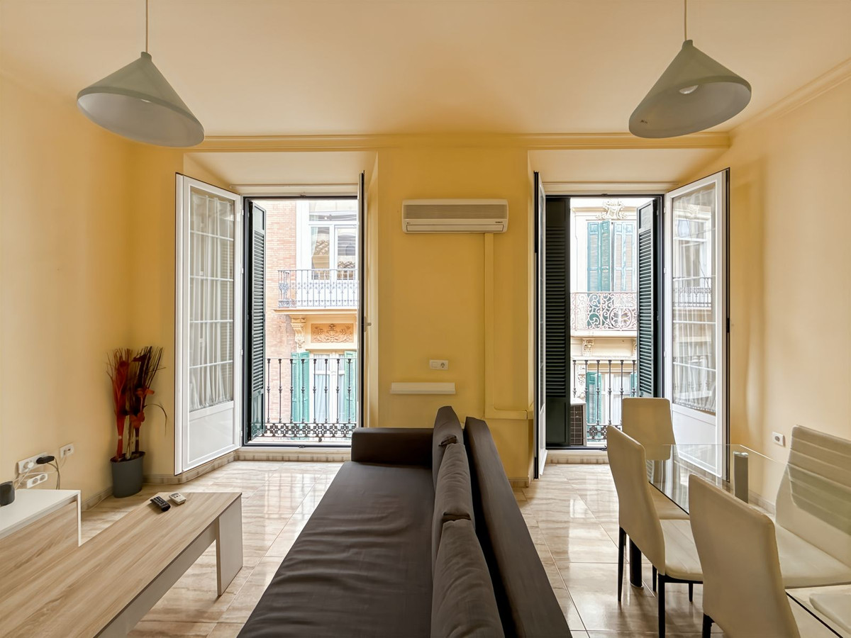 4 Bed Apartment for sale in Centro Histórico Málaga Ciudad, Málaga, Spain