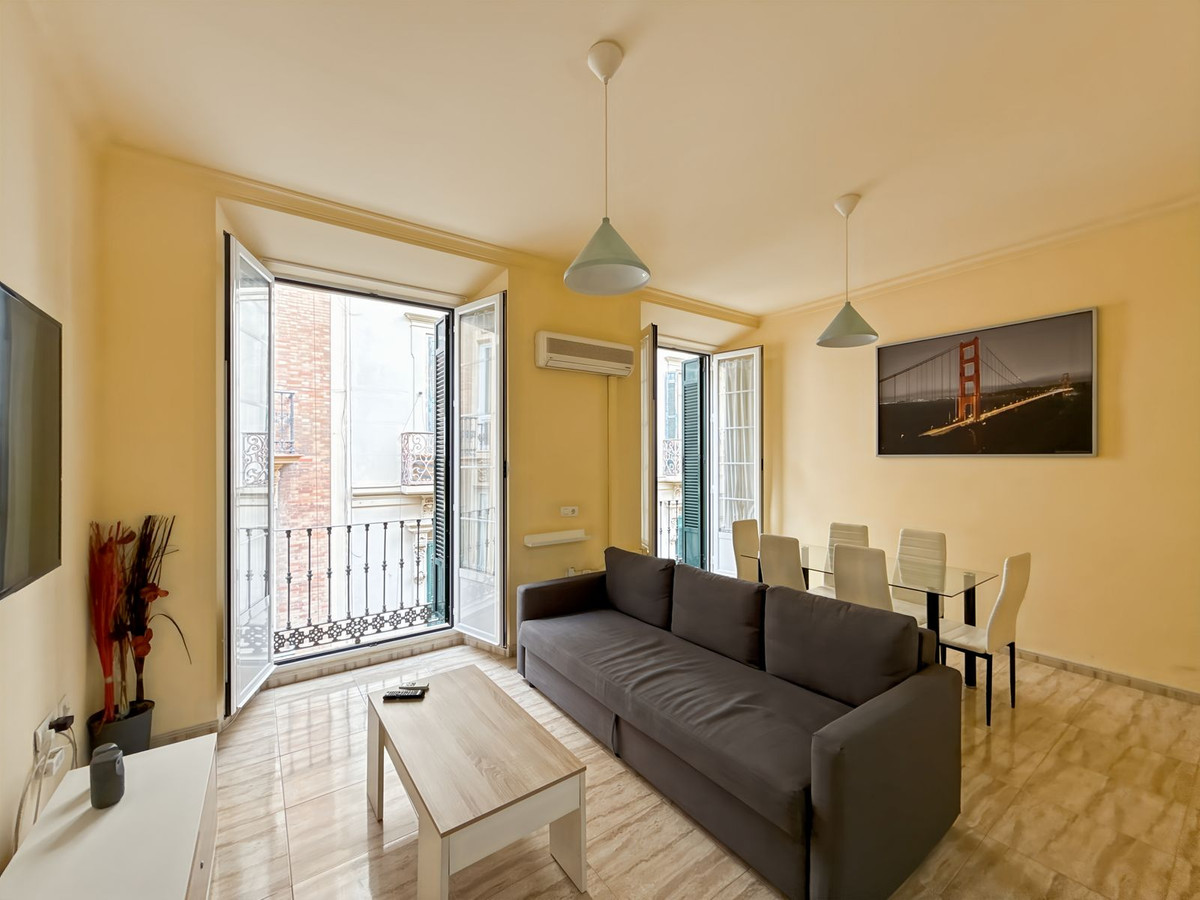 4 Bed Apartment for sale in Centro Histórico Málaga Ciudad, Málaga, Spain