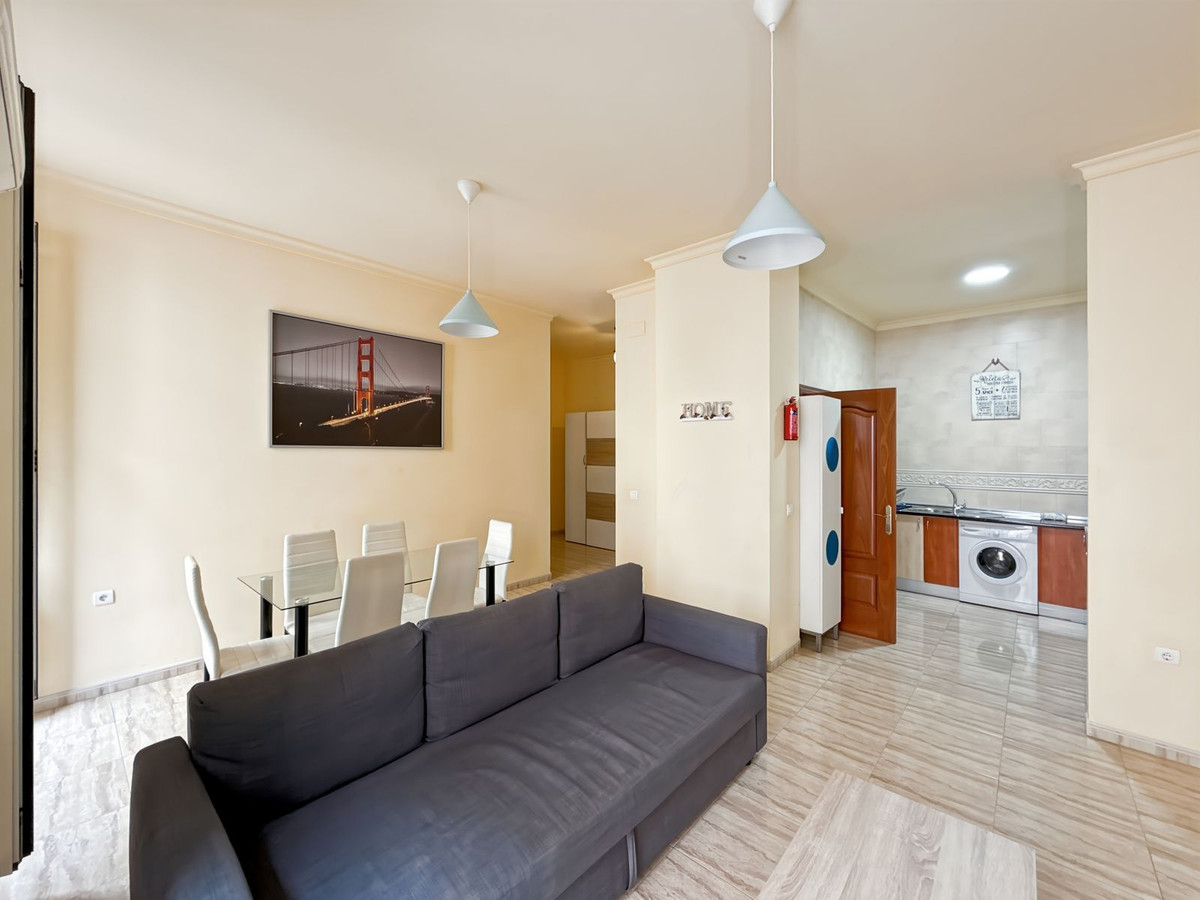 4 Bed Apartment for sale in Centro Histórico Málaga Ciudad, Málaga, Spain
