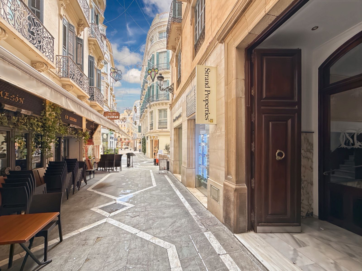 4 Bed Apartment for sale in Centro Histórico Málaga Ciudad, Málaga, Spain