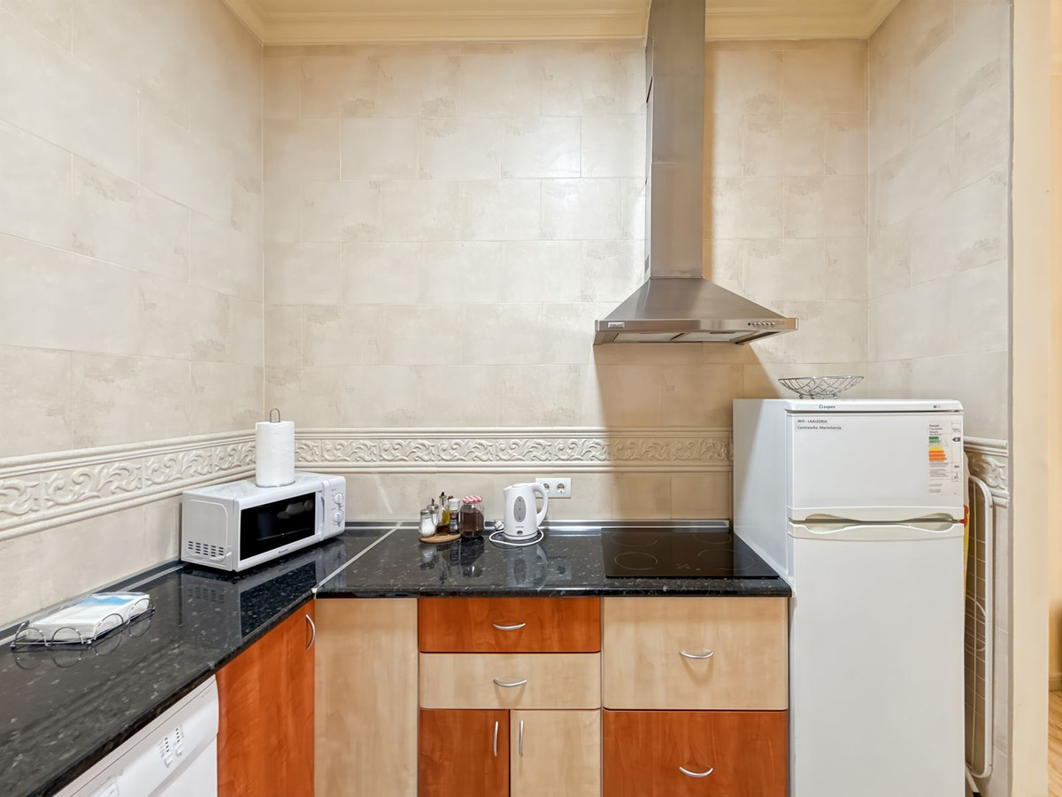 4 Bed Apartment for sale in Centro Histórico Málaga Ciudad, Málaga, Spain