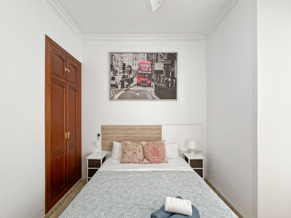 4 Bed Apartment for sale in Centro Histórico Málaga Ciudad, Málaga, Spain