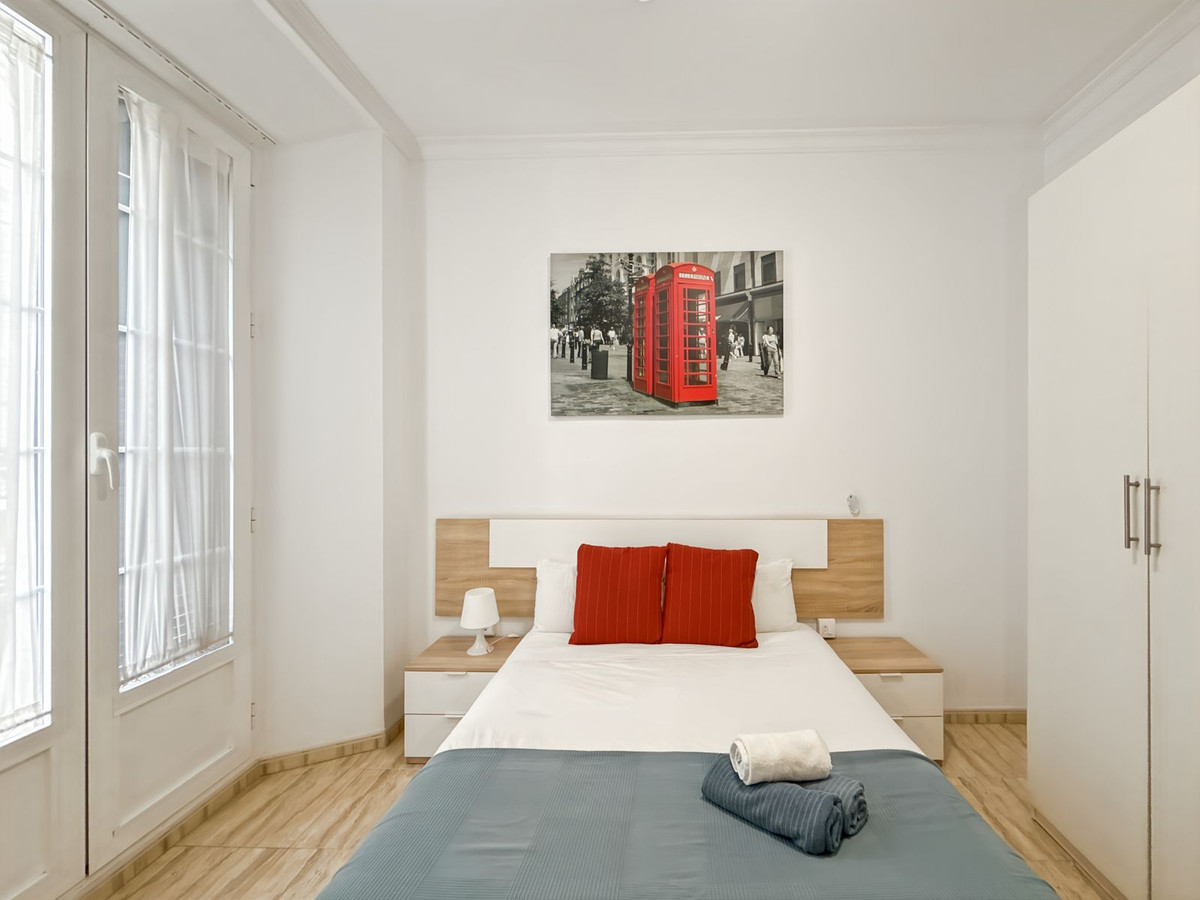 4 Bed Apartment for sale in Centro Histórico Málaga Ciudad, Málaga, Spain