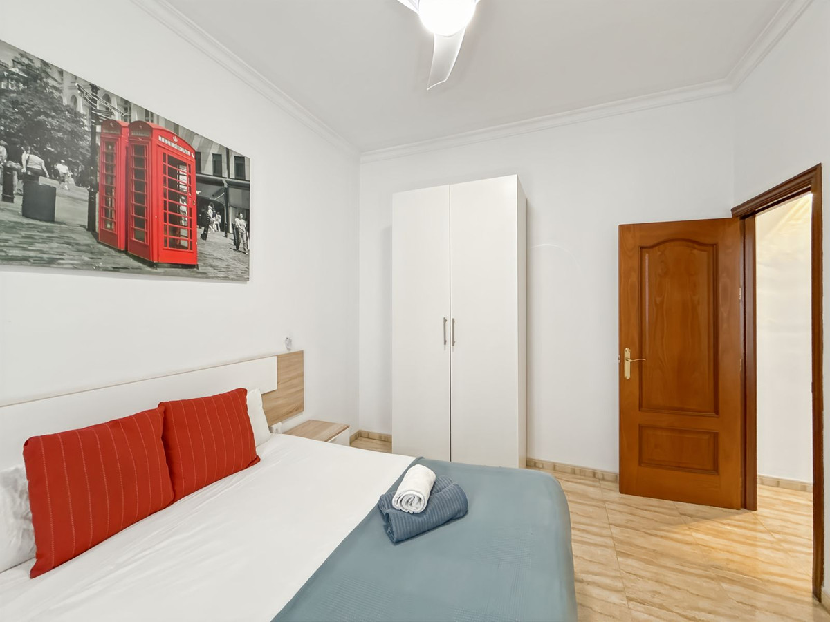 4 Bed Apartment for sale in Centro Histórico Málaga Ciudad, Málaga, Spain