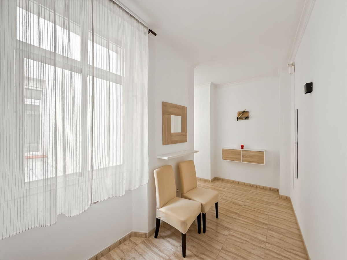 4 Bed Apartment for sale in Centro Histórico Málaga Ciudad, Málaga, Spain