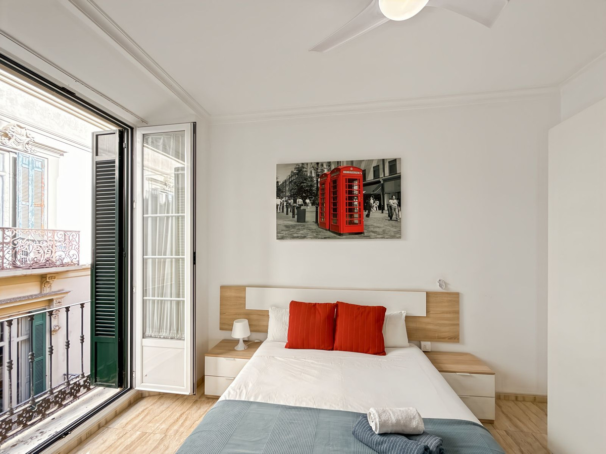 4 Bed Apartment for sale in Centro Histórico Málaga Ciudad, Málaga, Spain