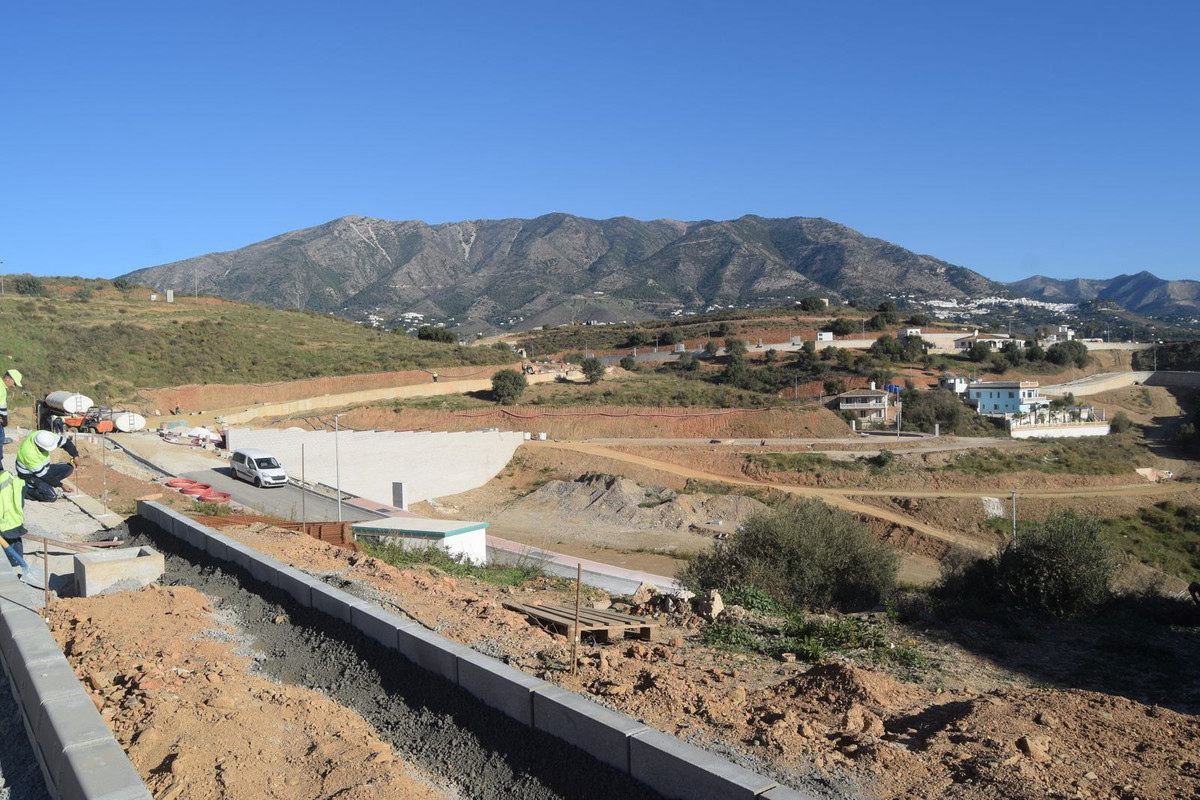 Se vende Terreno Urbano  en Costa Del Sol, Málaga, España