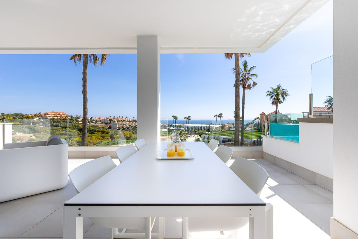2 Bed Apartment for sale in Mijas Costa Del Sol, Málaga, Spain