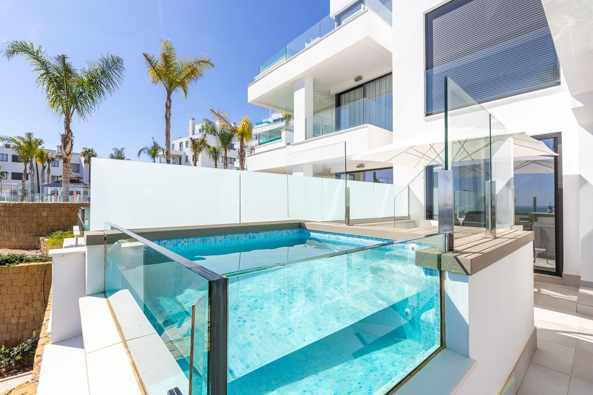 2 Bed Apartment for sale in Mijas Costa Del Sol, Málaga, Spain